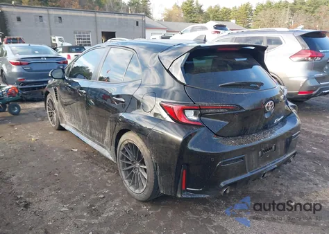 2025 Toyota Gr Corolla Premium Plus z USA, uszkodzony, nr VIN JTNABAAE9SA019668